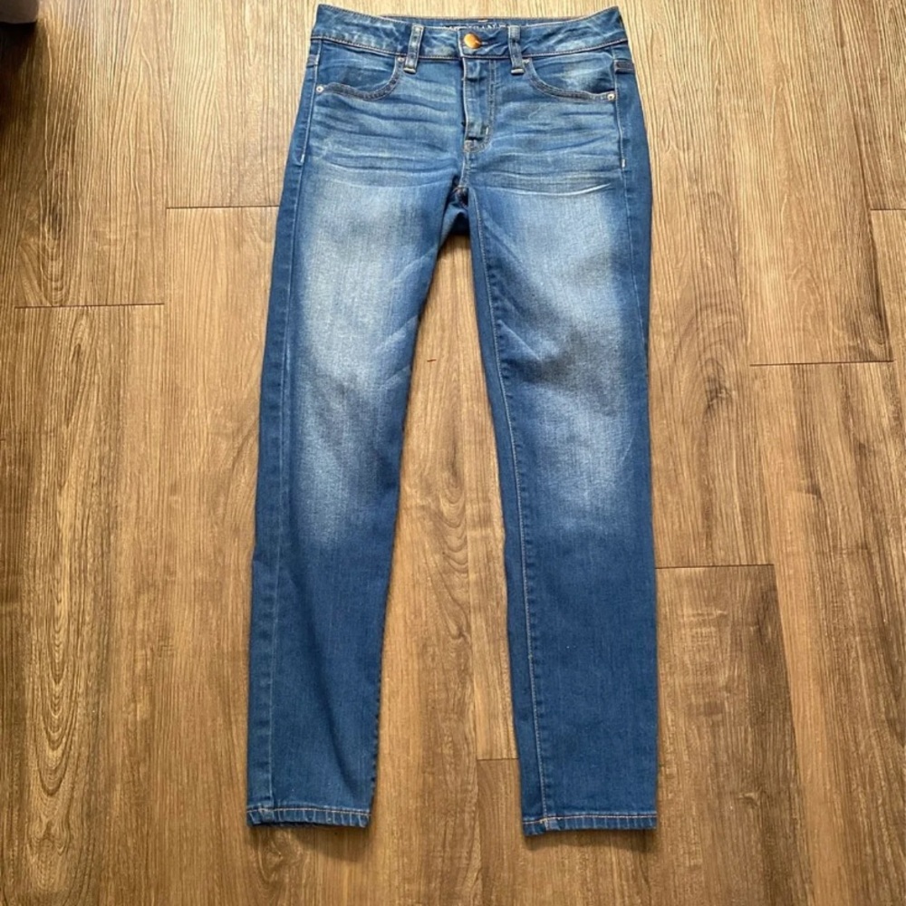 American eagle women’s jeans